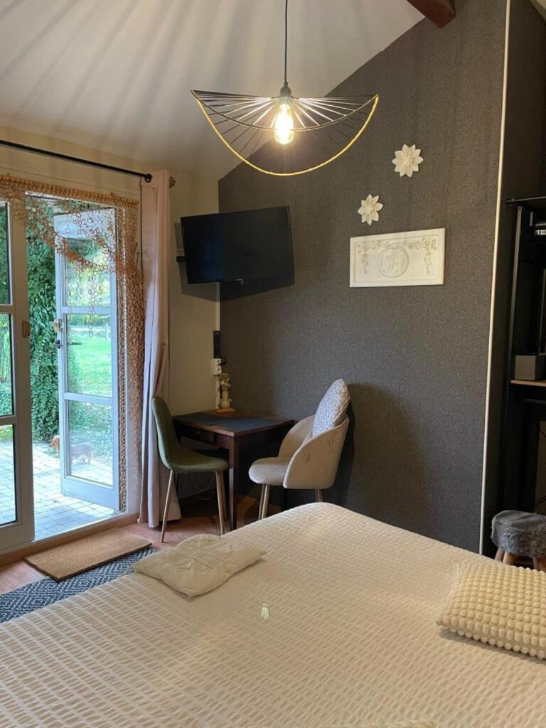 Gite Et Studios Les Barongeres Farges-les-Chalon Eksteriør billede
